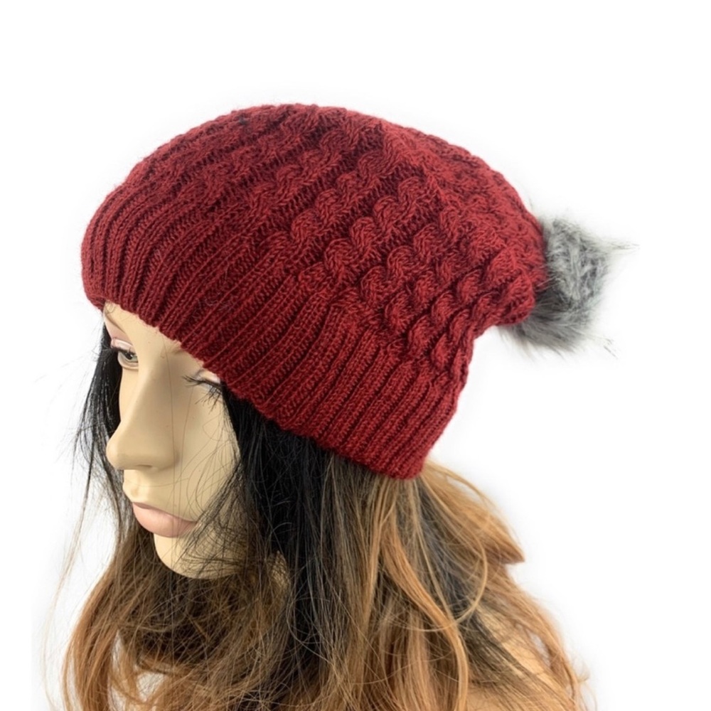 Slouch Beanie With Pom Burgundy
